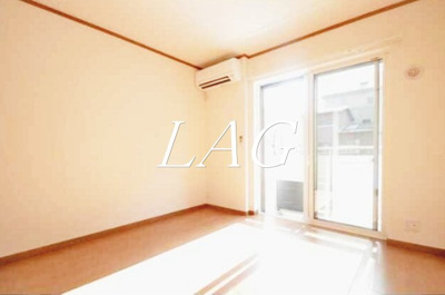 【居間・リビング】 | ユタカハイツ | 洋室のお部屋です。