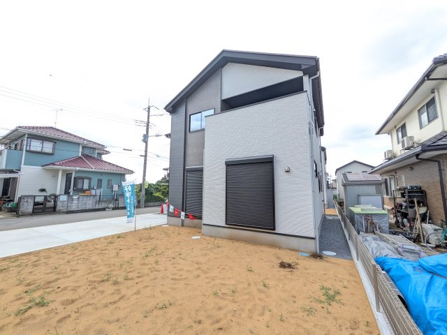 つくば市南中妻　4期　新築戸建て　2号棟の外観