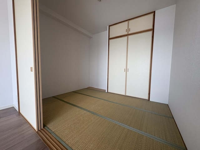ヴェリテ洛西口ブライトの和室