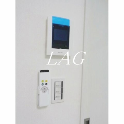 【セキュリティ】 | アクセス八広 | モニター付きインターフォンです。