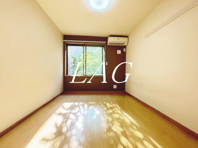 【居間・リビング】 | フェリーチェ | 洋室のお部屋です。