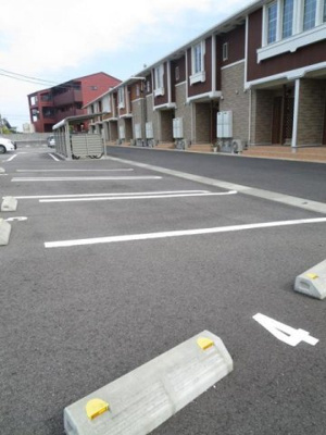 【駐車場】 | フィールドビーチ羽ノ浦　Ⅰ | カースペースがあります