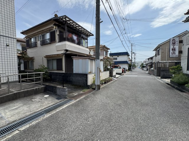 明石市魚住町西岡戸建の前面道路含む現地写真