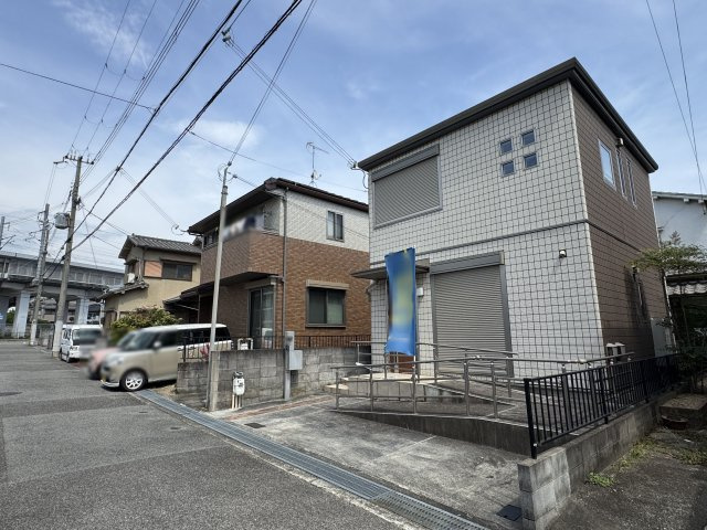 明石市魚住町西岡戸建の前面道路含む現地写真