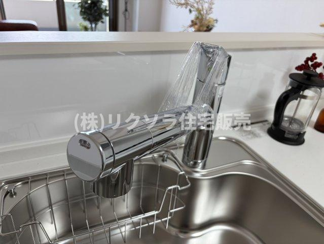 アクシス門真の設備|浄水器付き水栓
■物件内覧・資金計画相談・住宅ローン相談、リフォーム相談、お問合せ受付中■
※当日・翌日のご内覧、ご相談はお電話でのお問合せがスムーズです！