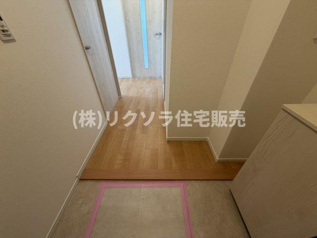 アクシス門真の内装|玄関内部
■物件内覧・資金計画相談・住宅ローン相談、リフォーム相談、お問合せ受付中■
※当日・翌日のご内覧、ご相談はお電話でのお問合せがスムーズです！