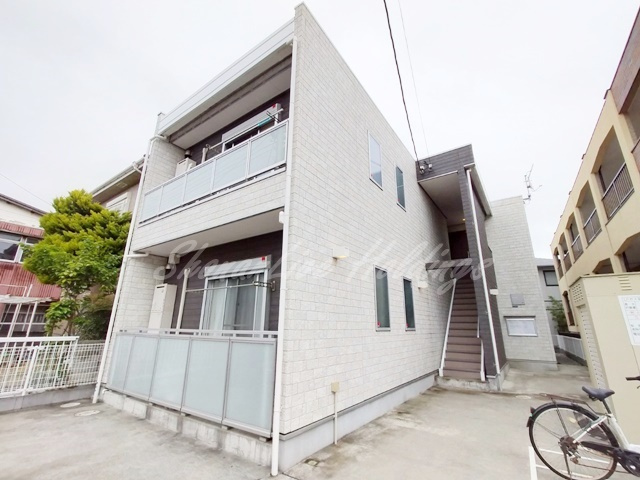 茅ヶ崎市浜竹１丁目のアパートの外観