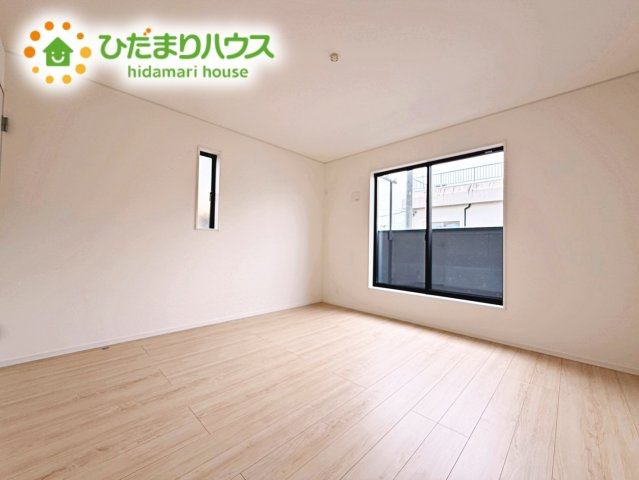 いわき市泉町第8　新築戸建の寝室|広めの主寝室は、ベッドの他にもパソコンデスクやドレッサーなども置けちゃいます(*^-^*)