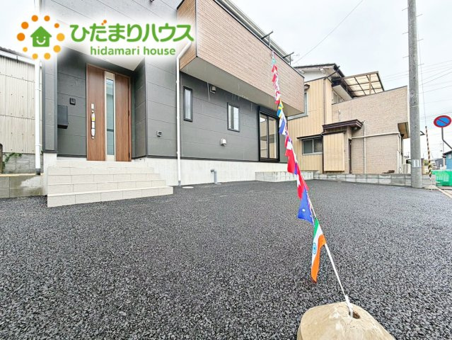 いわき市泉町第8　新築戸建の駐車場|ご家族でお車に乗る方に！駐車場3台分あります！