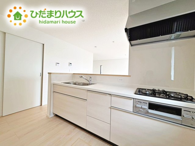 いわき市泉町第8　新築戸建のキッチン|広々として使い勝手のよい明るく開放的なキッチン☆彡