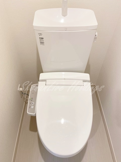 藤沢市亀井野のアパートのトイレ