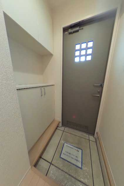 フォルトゥーナ　角部屋　ウォークインクロゼット　洋室広々12帖の玄関