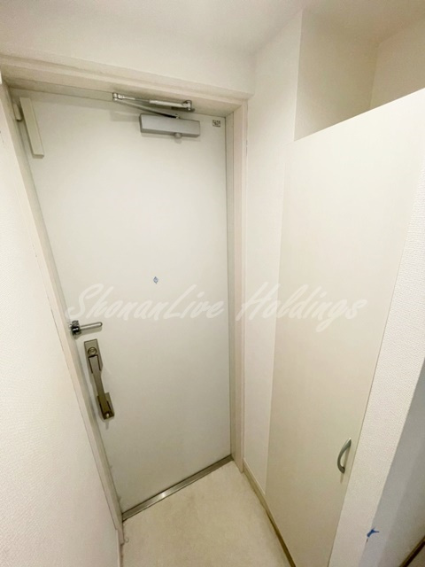 平塚市代官町の賃貸マンションの玄関|お履き物が多い方にもおすすめ♪