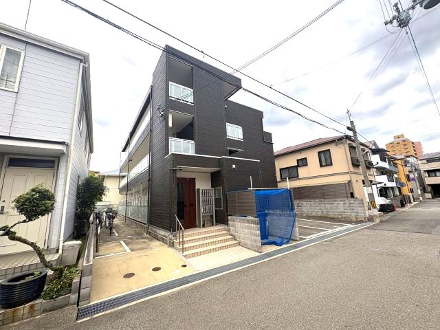 リブリ・クレール岡本