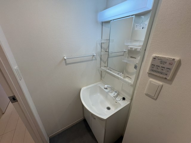 リブリ・クレール岡本の洗面所
