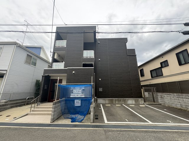 リブリ・クレール岡本の外観
