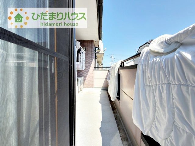 【バルコニー】 | 取手市宮和田　中古戸建 | 広いバルコニーはお洋服もお布団も干せちゃいます！