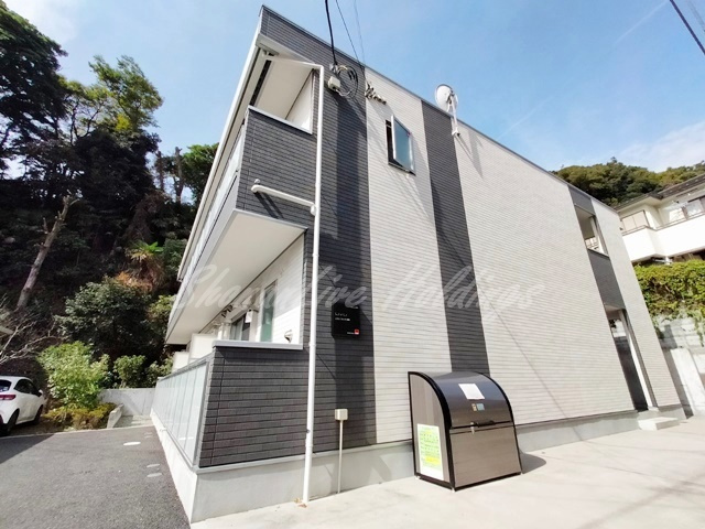 鎌倉市大町３丁目のアパート