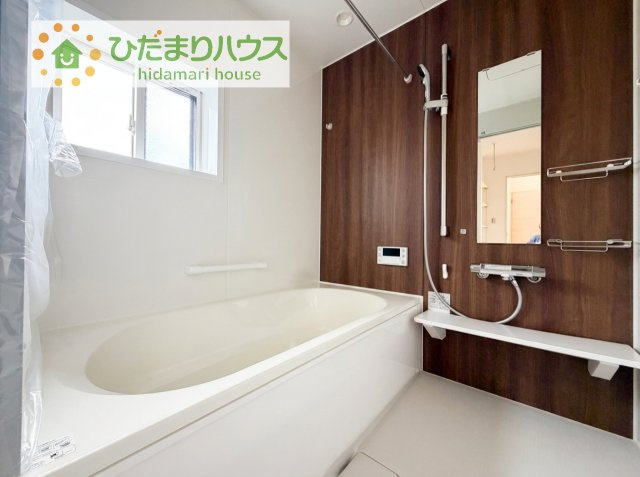【浴室】 | 阿見町荒川本郷第2期　新築戸建　2号棟 | 大人が足を伸ばしても十分な広さ！一人でゆっくりくつろぐ時間も大切です！