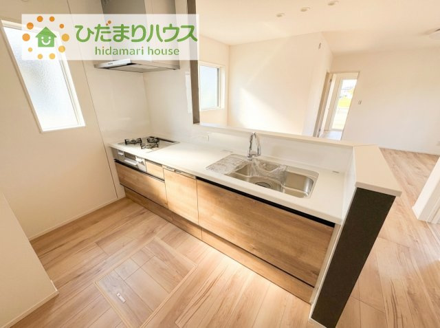 【キッチン】 | 阿見町荒川本郷第2期　新築戸建　2号棟 | 料理をしながらでも、ご家族との会話を楽しめる対面式キッチン♪