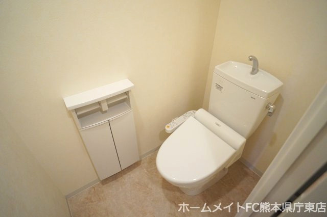 熊本市南区御幸笛田２丁目の賃貸マンションのトイレ