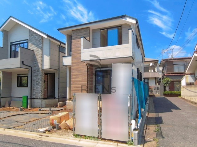 【外観】 | 練馬区下石神井２丁目　新築戸建て　２号棟 | 建築中