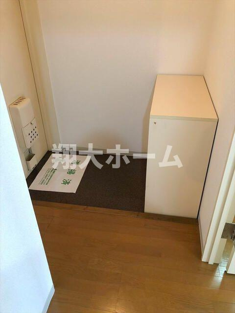 ルシール南大塚の玄関