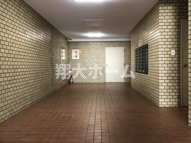 ルシール南大塚のロビー