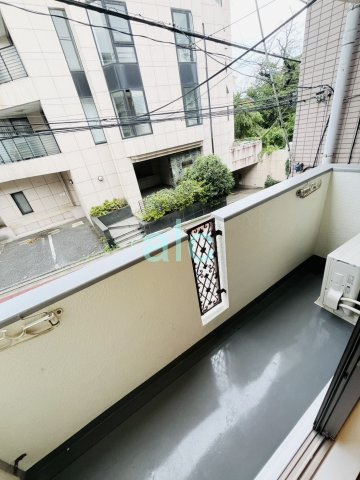 豊島区高田２丁目の賃貸マンションのバルコニー
