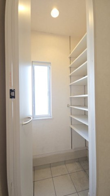 【収納】 | 海老名市社家3丁目 中古戸建 全1棟