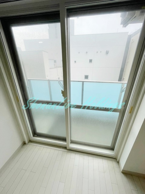 茅ヶ崎市幸町の賃貸マンションの居間・リビング