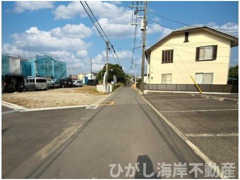 大磯町国府新宿　新築戸建　全５棟の前面道路含む現地写真|7月25日撮影　建築中　現地外観