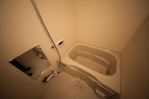 アルファコート西川口７の浴室