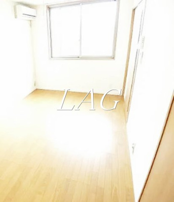 【居間・リビング】 | ベルビアリッツ | 洋室のお部屋です。