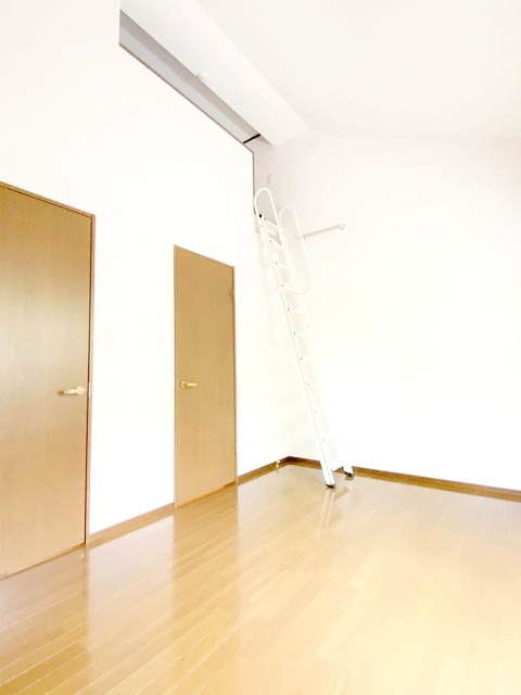 茅ヶ崎市東海岸南４丁目のアパートの寝室