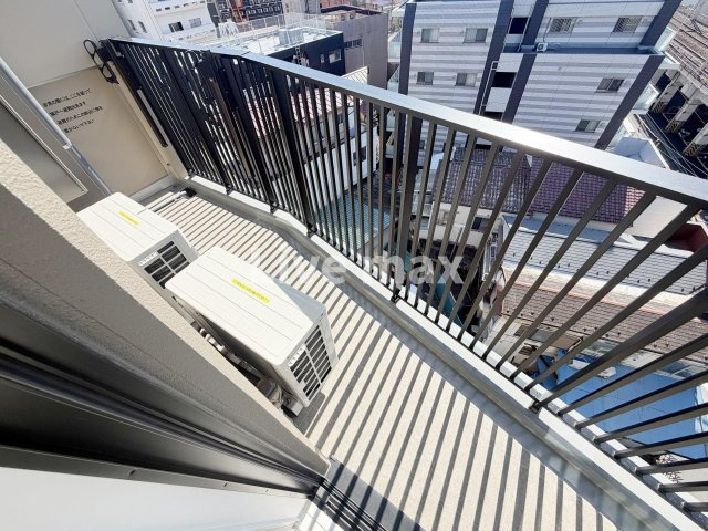 【バルコニー】シーズンフラッツ町屋