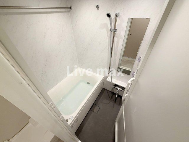 【浴室】シーズンフラッツ町屋