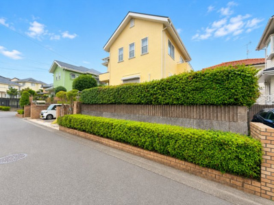 【前面道路含む現地写真】 | ◆町田市常盤町　建築条件なし売地◆ | ◆前面道路も幅員があり車の運転も安心！前面道路は閑静な住宅地。車通りの少ない道路です。お子様にも安心です。