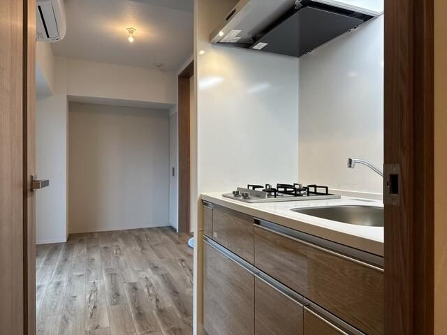 ＯＮＥ　ＲＯＯＦ　ＲＥＳＩＤＥＮＣＥ　ＮＩＳＨＩＮＩＰＰＯＲＩのキッチン