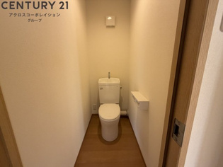 シンプルで掃除のしやすいトイレです！