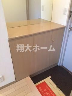 トーア駒込マンションの玄関