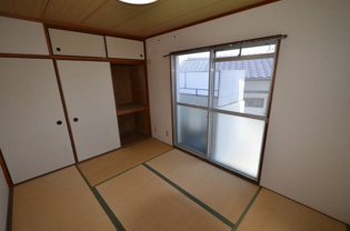 ロイヤルメゾン塚口５の和室