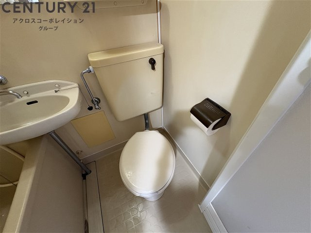 浴室内にトイレがついてます☆