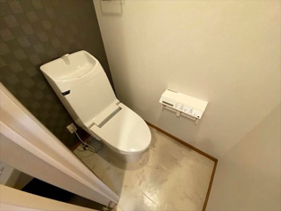 ウォシュレット付きのトイレです♪