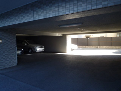 【駐車場】 | エスリード西京極