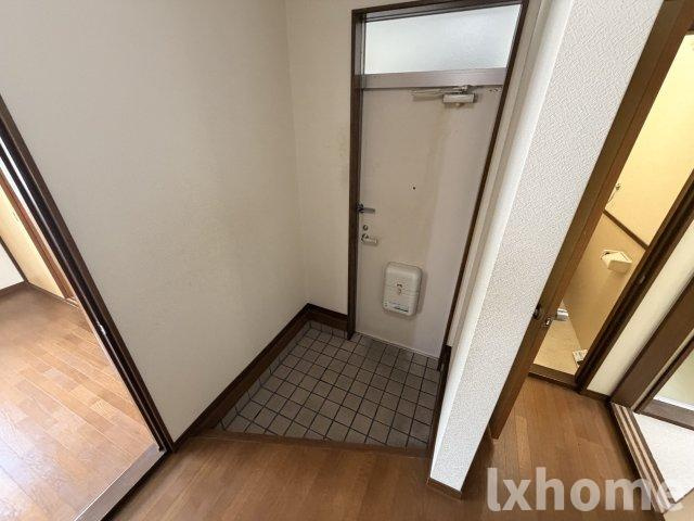 ヴィーヴルNAOの玄関