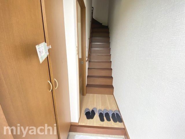 メルベーユMT　Bの玄関