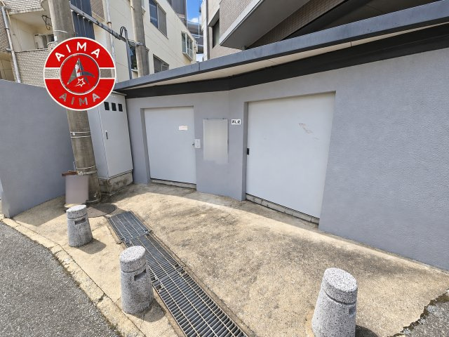 エステートマンション大濠グランディールのその他共用部分|敷地内には、ゴミ出しが可能な専用ゴミ置き場を完備。