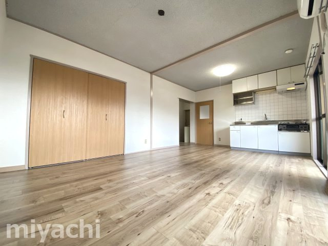 コスモハイツ万代