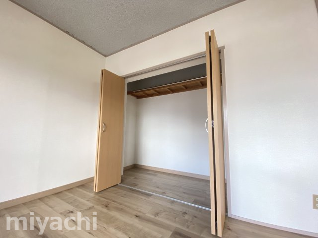 コスモハイツ万代の収納